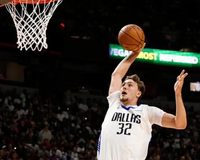 开云平台登录-首秀21中5仅10分！弗拉格水了？历届状元都不咋地！