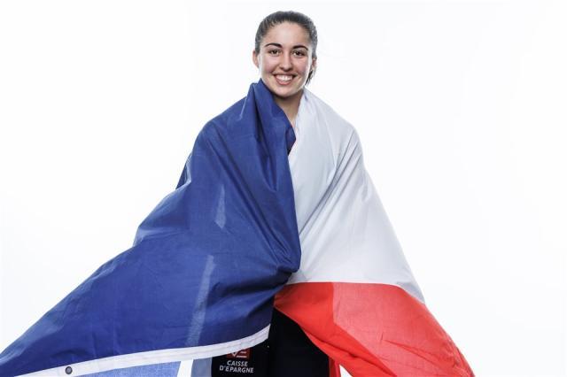 1663658186031037518.jpg oltj1YFVg0aIcvv0_zoJ7g.jpg