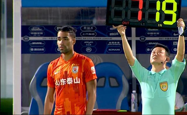 开云app下载-外援调整逼出最强“水货”！山东争冠路靠他延续？